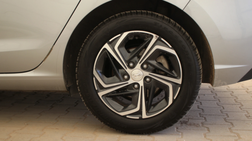 HYUNDAI i30 i30 1.5 DPI Smart