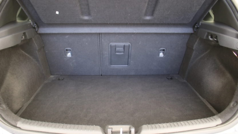HYUNDAI i30 i30 1.5 DPI Smart