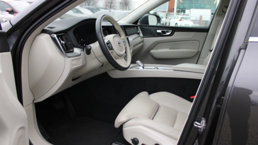 VOLVO XC60 XC60 B4 D AWD Inscription aut