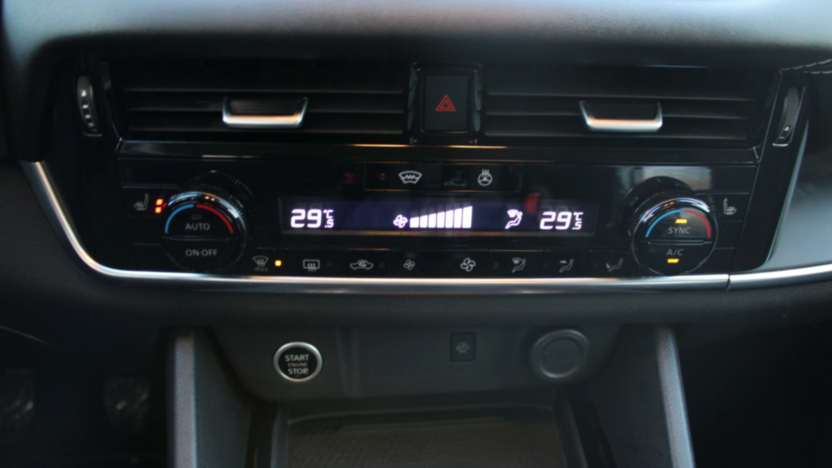 NISSAN Qashqai Qashqai 1.3 DIG-T mHEV N-Connecta