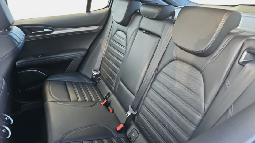 ALFA ROMEO Stelvio Stelvio 2.0 Turbo Veloce Q4 aut
