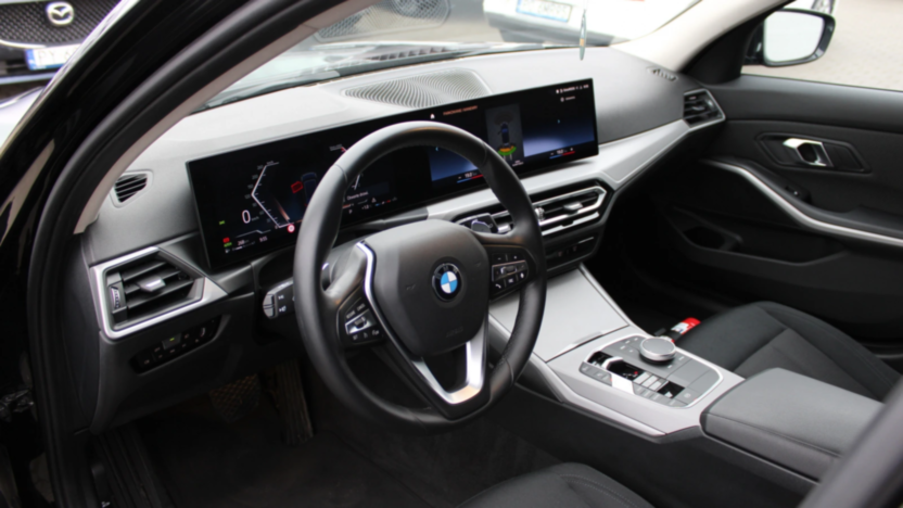 BMW Seria 3 320i aut