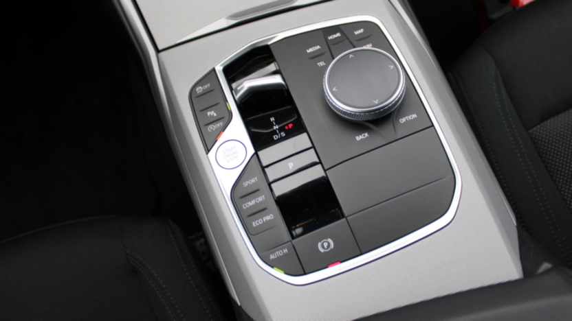 BMW Seria 3 320i aut
