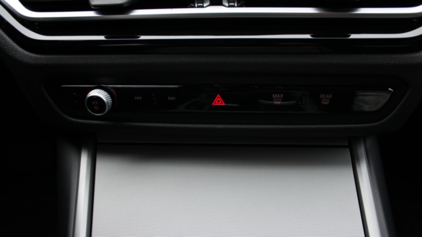 BMW Seria 3 320i aut