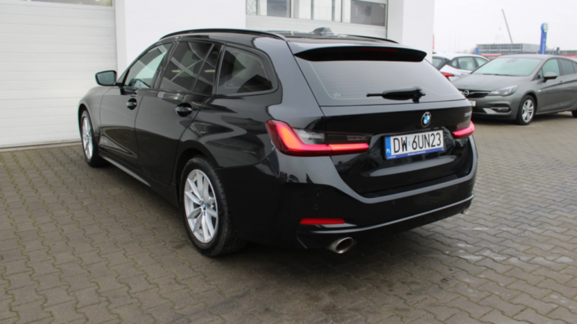 BMW Seria 3 320i aut