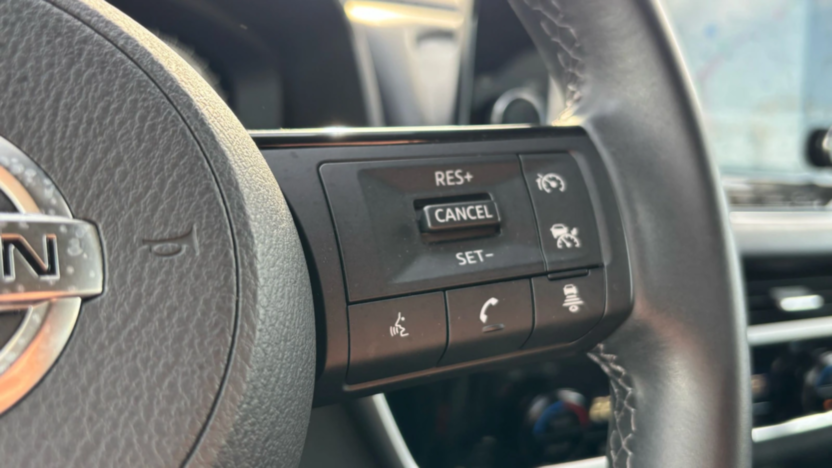 NISSAN Qashqai Qashqai 1.3 DIG-T mHEV N-Connecta