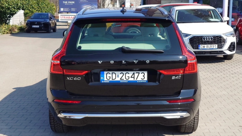 VOLVO XC60 XC60 B4 D AWD Plus Bright aut