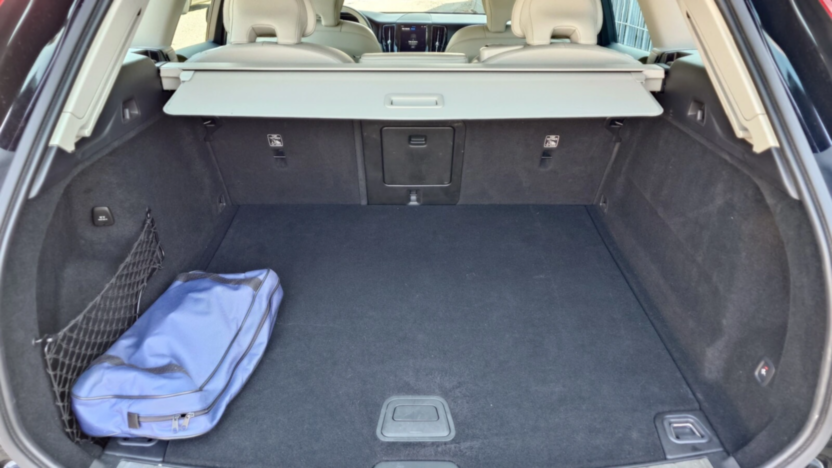VOLVO XC60 XC60 B4 D AWD Plus Bright aut
