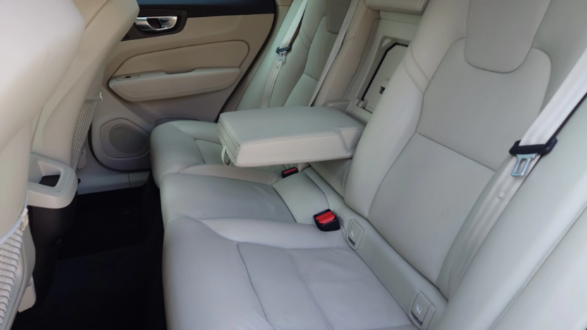 VOLVO XC60 XC60 B4 D AWD Plus Bright aut