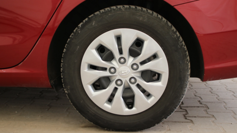 HYUNDAI i30 i30 1.5 DPI Classic +
