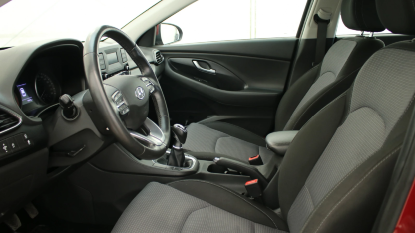 HYUNDAI i30 i30 1.5 DPI Classic +