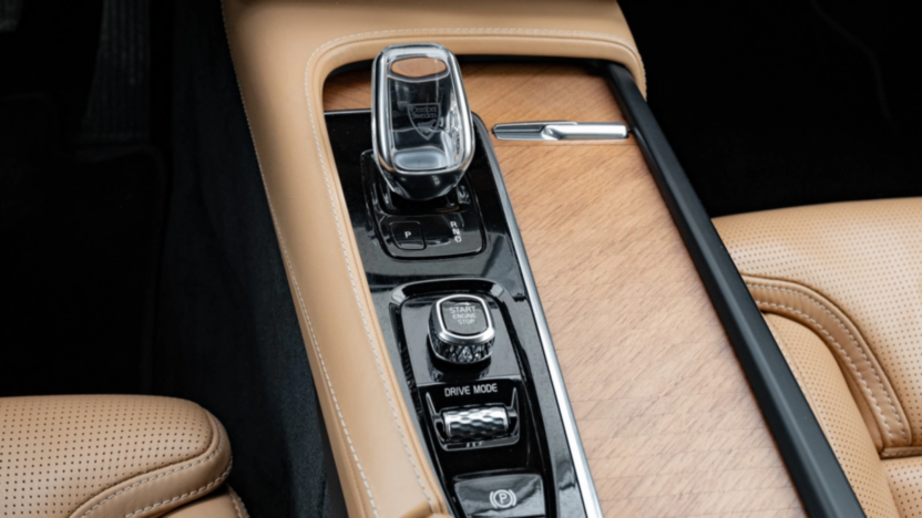 VOLVO XC90 XC90 T8 AWD Plug-In Hybrid Inscription 7os aut