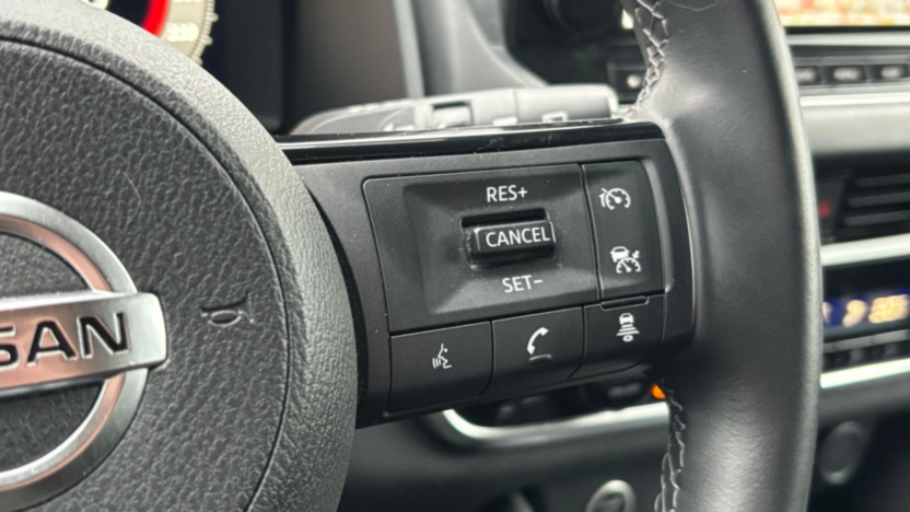 NISSAN Qashqai Qashqai 1.3 DIG-T mHEV N-Connecta