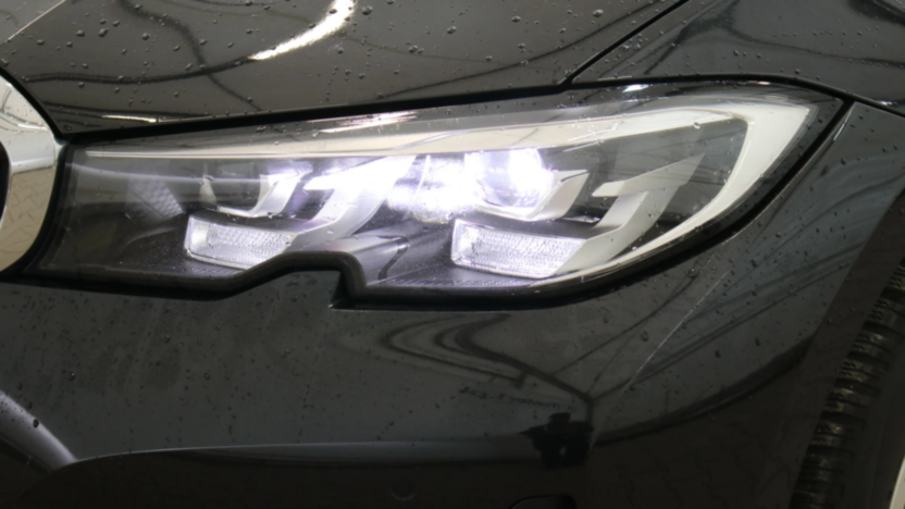 BMW Seria 3 318i Advantage aut