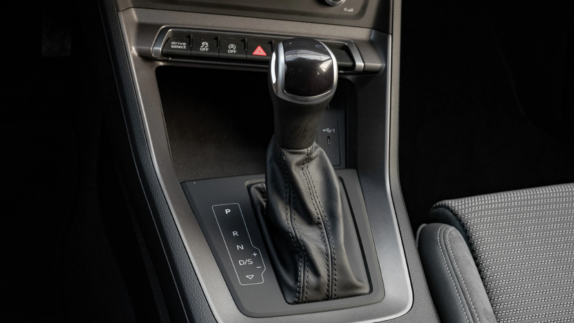 AUDI Q3 Q3 35 TFSI mHEV S-Line S tronic