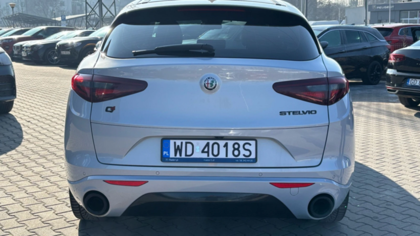 ALFA ROMEO Stelvio Stelvio 2.0 Turbo Veloce Q4 aut