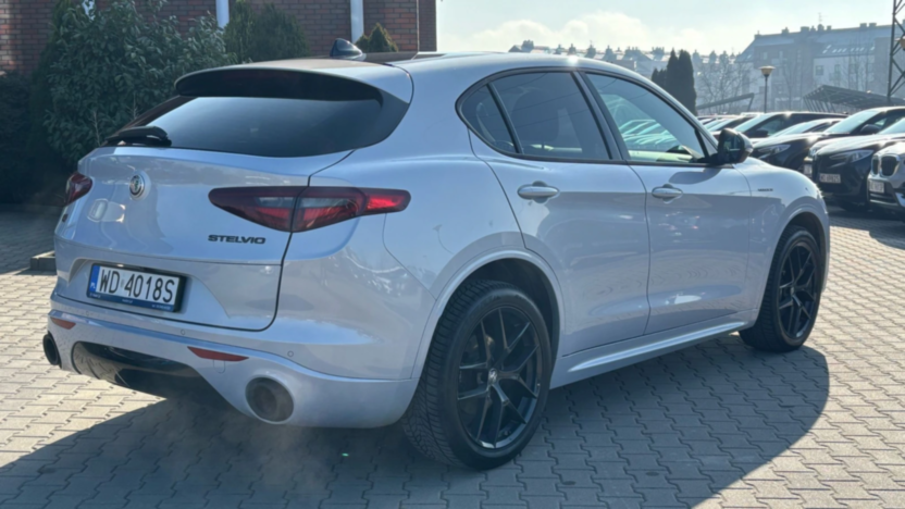ALFA ROMEO Stelvio Stelvio 2.0 Turbo Veloce Q4 aut