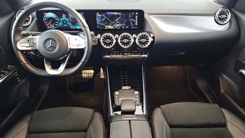 MERCEDES-BENZ EQA EQA 250 66.5kWh AMG Line