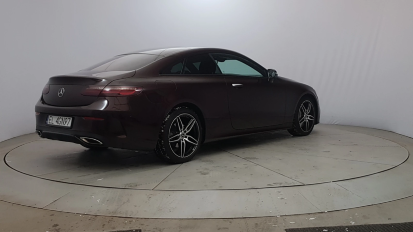 MERCEDES-BENZ E Klasa E 300 Coupe 9G-TRONIC