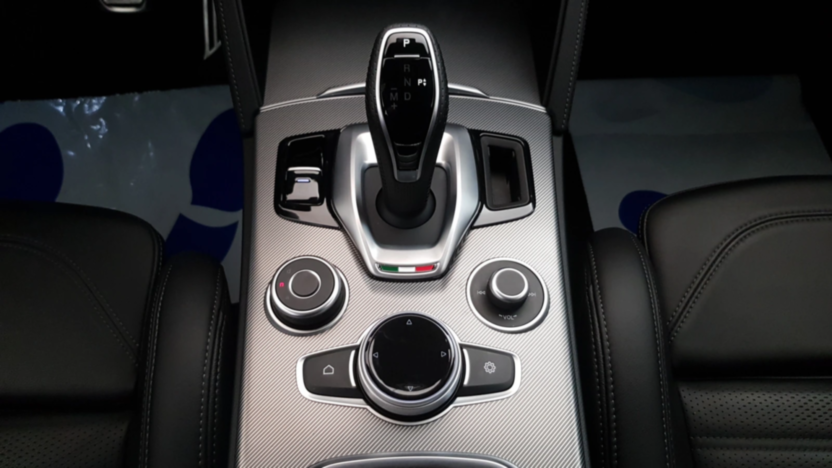 ALFA ROMEO Stelvio Stelvio 2.0 Turbo Veloce Q4 aut