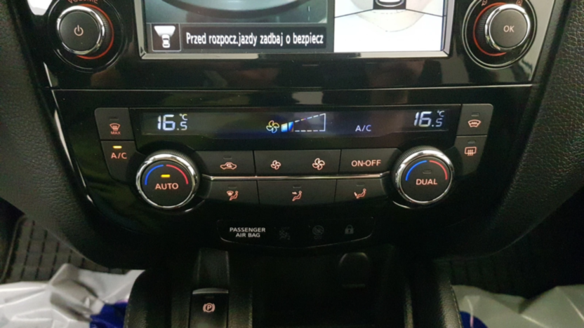 NISSAN Qashqai Qashqai 1.3 DIG-T N-Connecta DCT