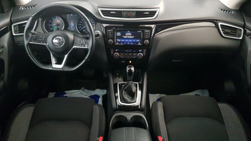 NISSAN Qashqai Qashqai 1.3 DIG-T N-Connecta DCT