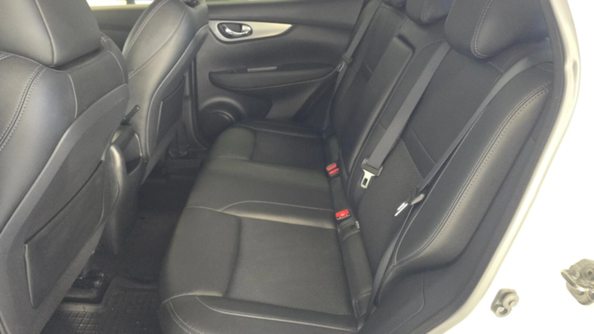 NISSAN Qashqai Qashqai 1.3 DIG-T Tekna DCT