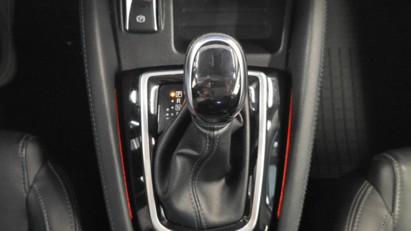 NISSAN Qashqai Qashqai 1.3 DIG-T Tekna DCT