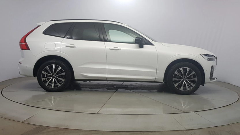 VOLVO XC60 XC60 B5 D AWD Plus Dark aut