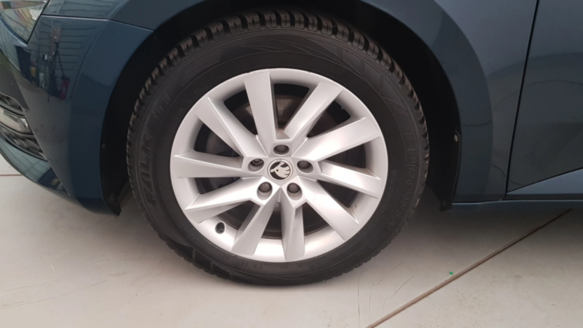 SKODA Superb Superb 2.0 TDI SCR Ambition DSG