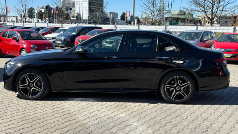 MERCEDES-BENZ E Klasa E 220 d 4-Matic AMG