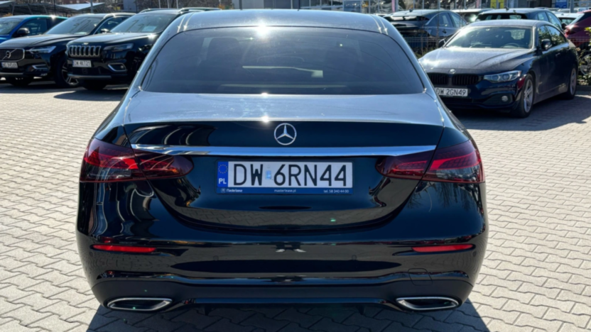 MERCEDES-BENZ E Klasa E 220 d 4-Matic AMG