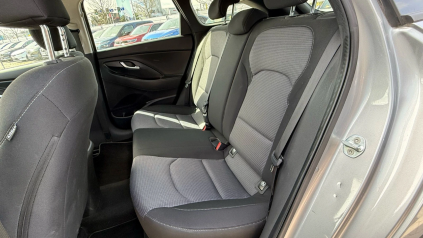 HYUNDAI i30 i30 1.5 DPI Classic +