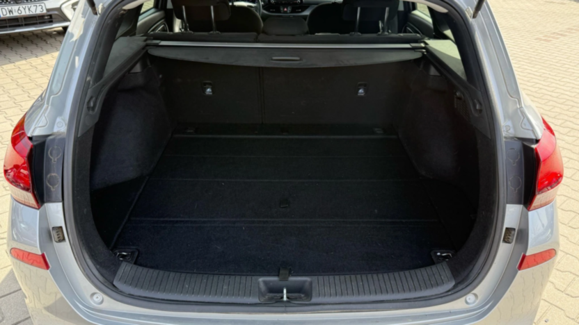 HYUNDAI i30 i30 1.5 DPI Classic +