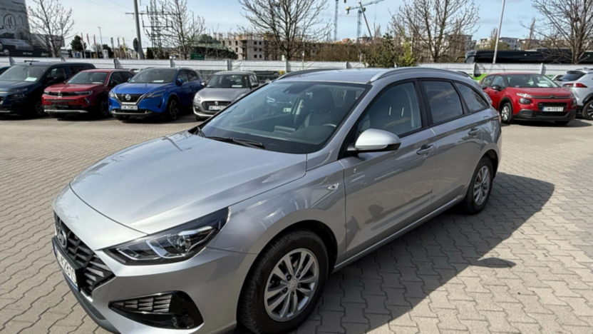 HYUNDAI i30 i30 1.5 DPI Classic +