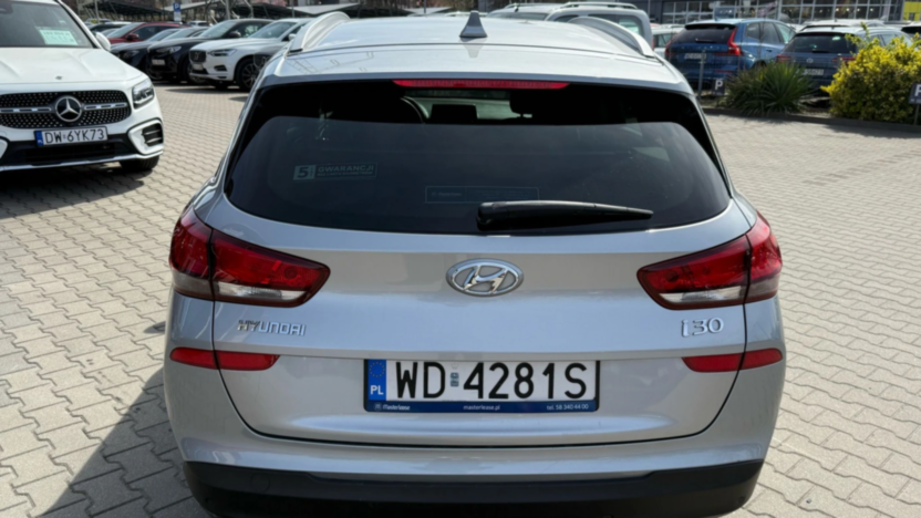 HYUNDAI i30 i30 1.5 DPI Classic +