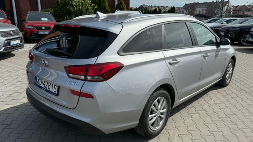 HYUNDAI i30 i30 1.5 DPI Classic +