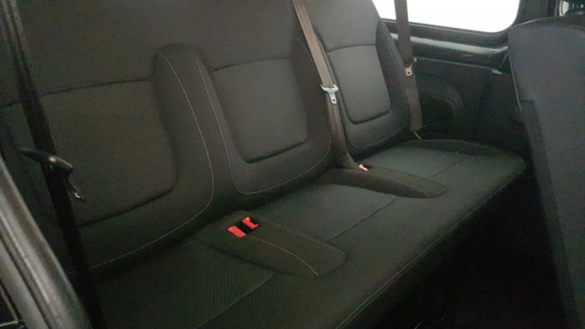 RENAULT Trafic Trafic Kombi 2.0 dCi L2 HD Pack Clim EDC