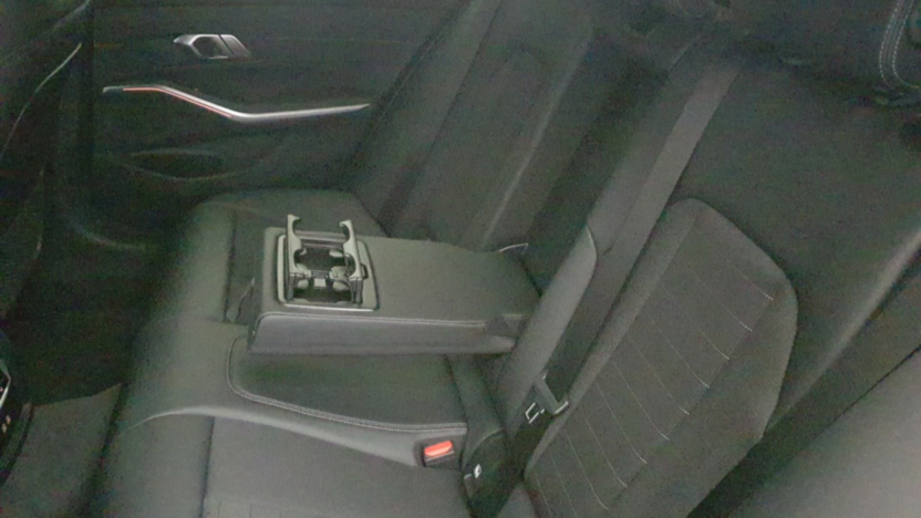 BMW Seria 3 318i Sport Line aut