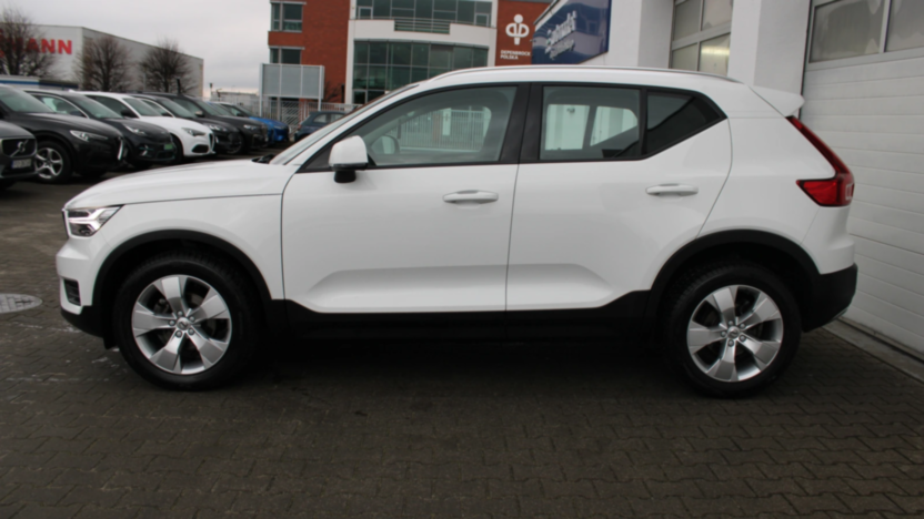 VOLVO XC40 XC40 T3 Momentum Pro aut