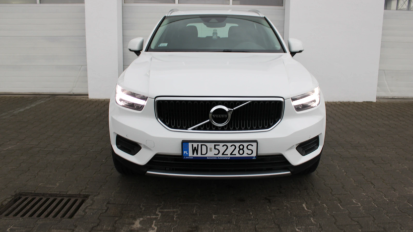 VOLVO XC40 XC40 T3 Momentum Pro aut