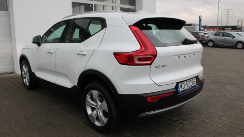 VOLVO XC40 XC40 T3 Momentum Pro aut