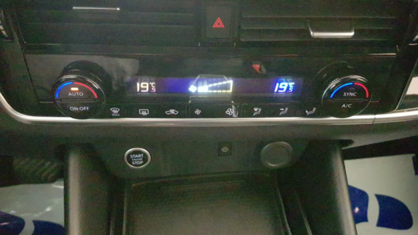 NISSAN Qashqai Qashqai 1.3 DIG-T mHEV N-Connecta Xtronic