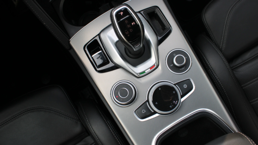 ALFA ROMEO Stelvio Stelvio 2.0 Turbo Veloce Q4 aut