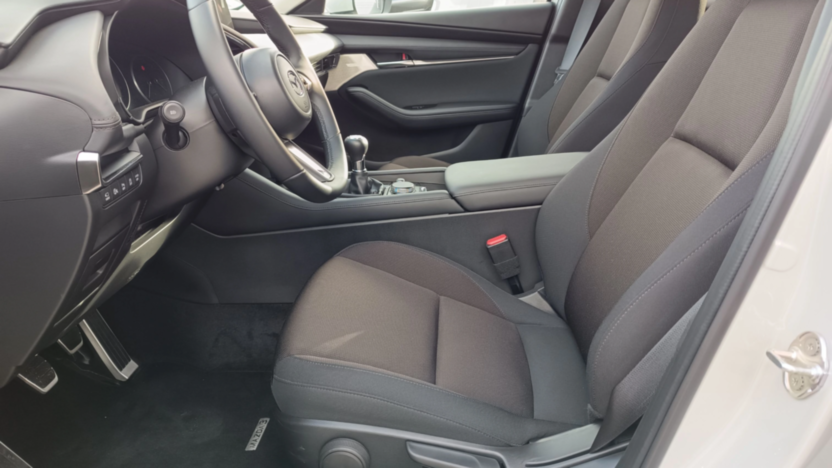MAZDA 3 3 2.0 mHEV Exclusive-Line