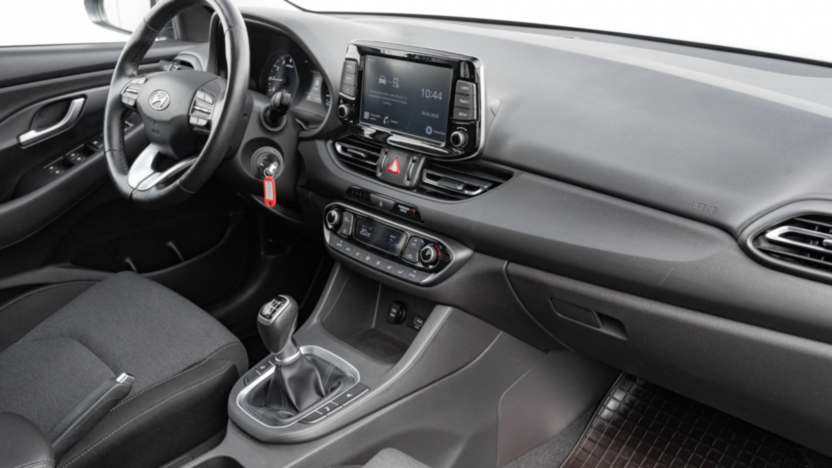 HYUNDAI i30 i30 1.5 DPI Smart