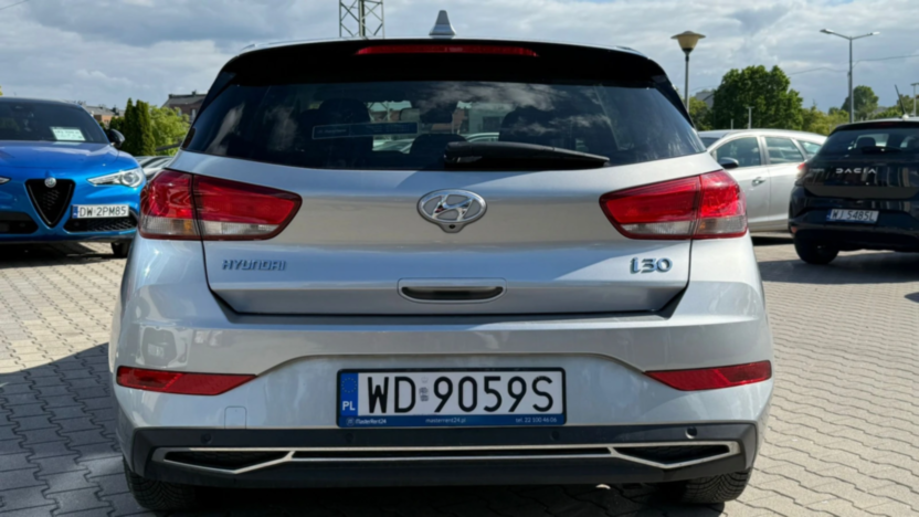 HYUNDAI i30 i30 1.5 DPI Smart