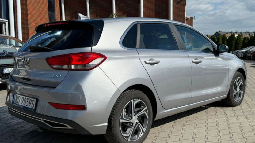 HYUNDAI i30 i30 1.5 DPI Smart