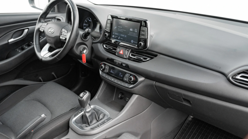 HYUNDAI i30 i30 1.5 DPI Smart