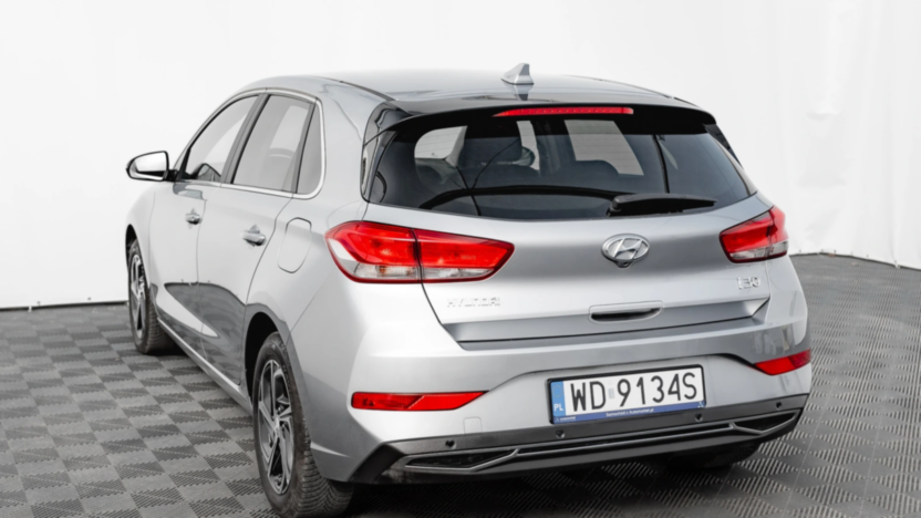 HYUNDAI i30 i30 1.5 DPI Smart